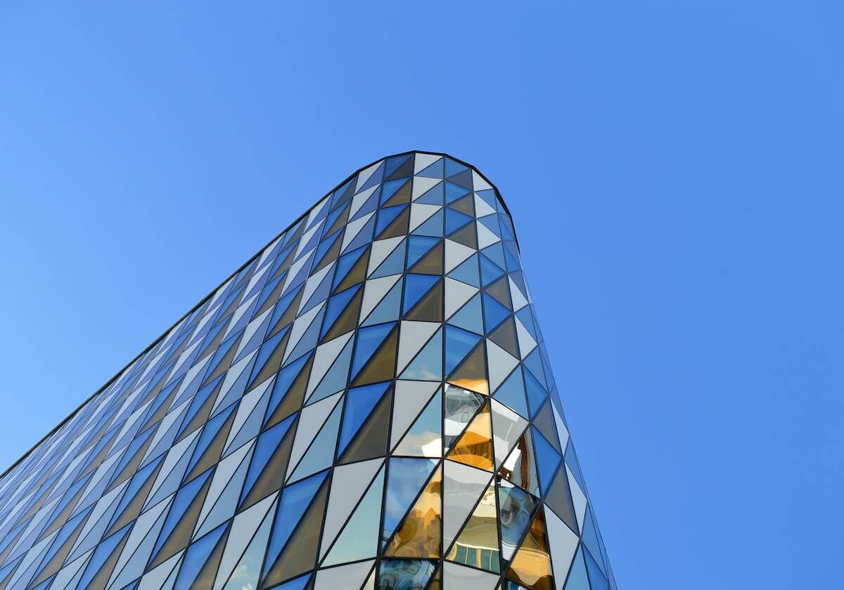 星空体育公司-季前赛首秀！锡安出场时间不受限 2项技能进步显著